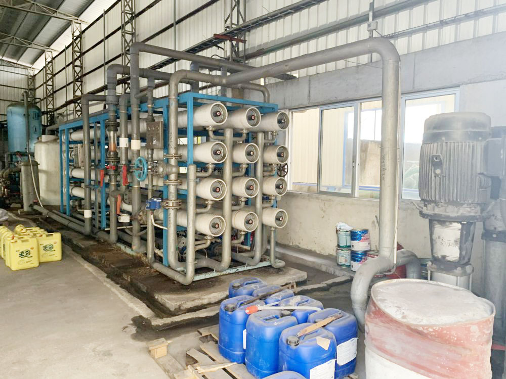 槑州某某(mou)紙業80m3ph除鹽水係統現場圖片(pian)