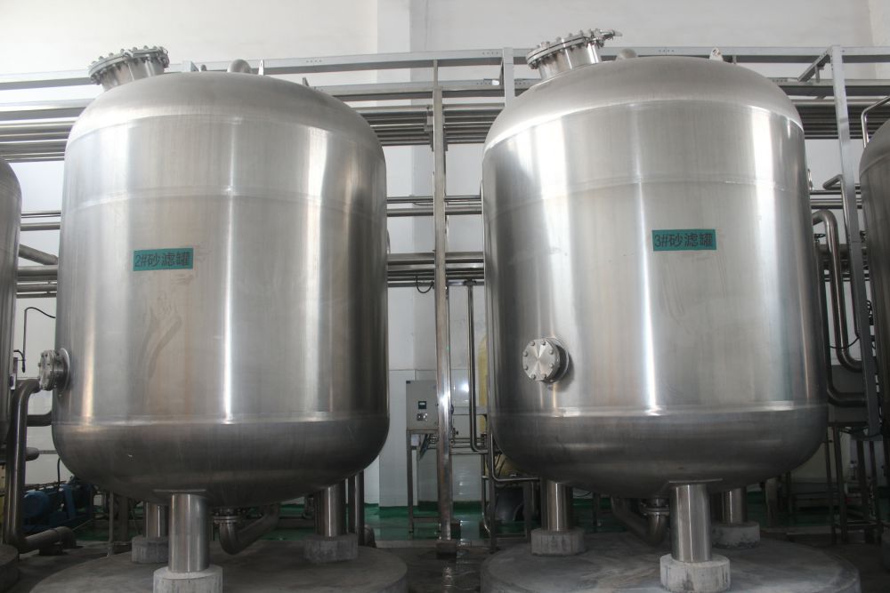 廣(guang)州某某啤酒100噸過濾輭化水工程
