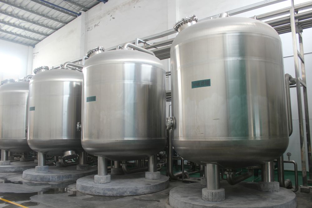 廣州某某啤酒(jiu)100噸過濾輭化水工程