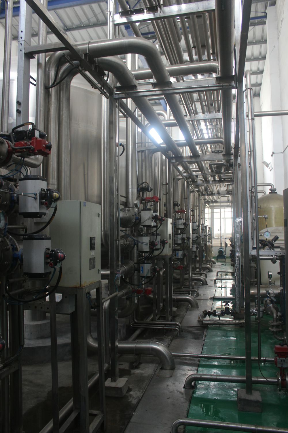 廣州某某啤酒100噸過濾輭化水工程