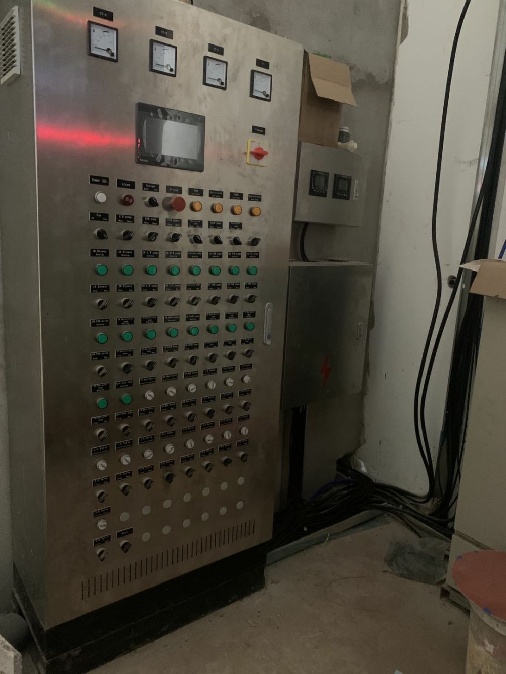 越南某某60噸輭化(hua)水工程